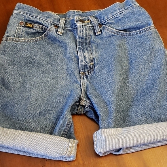 Lee Y2K Denim High Rise Shorts EUC 29x9.5 W8 - Picture 9 of 10